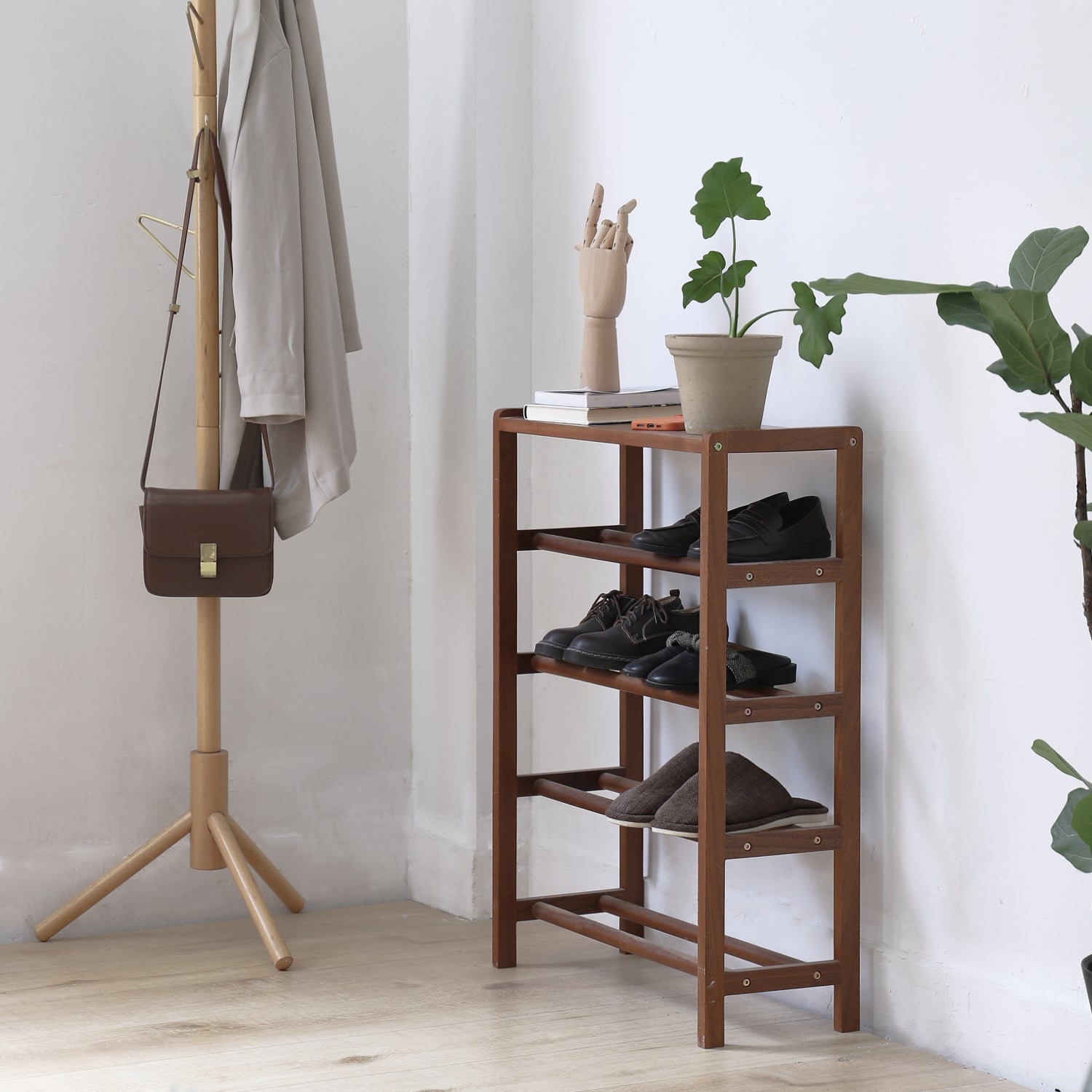 narrow space wooden shoe rack 