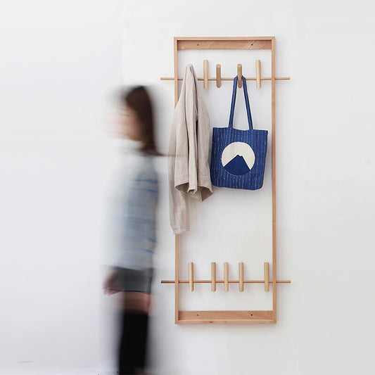 wall_mounted_clothing_rack